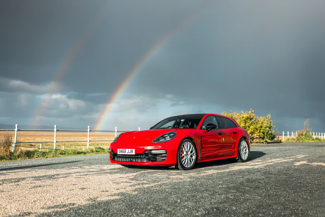 2019 Porsche 971 Panamera GTS - Image 10 of 31
