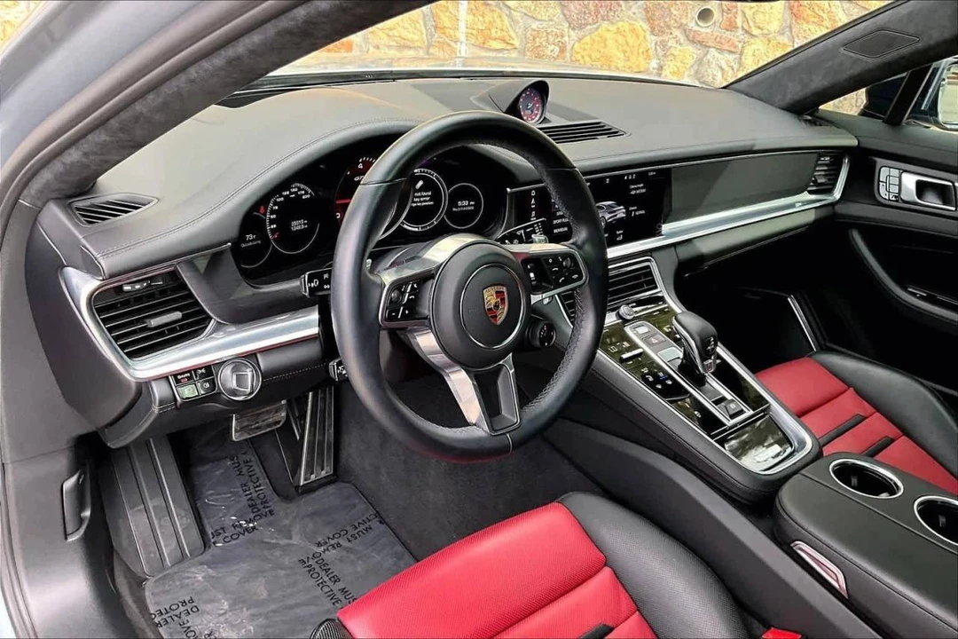 2019 Porsche 971 Panamera GTS - Image 4 of 5