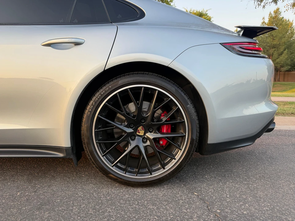2019 Porsche 971 Panamera GTS - Image 26 of 31
