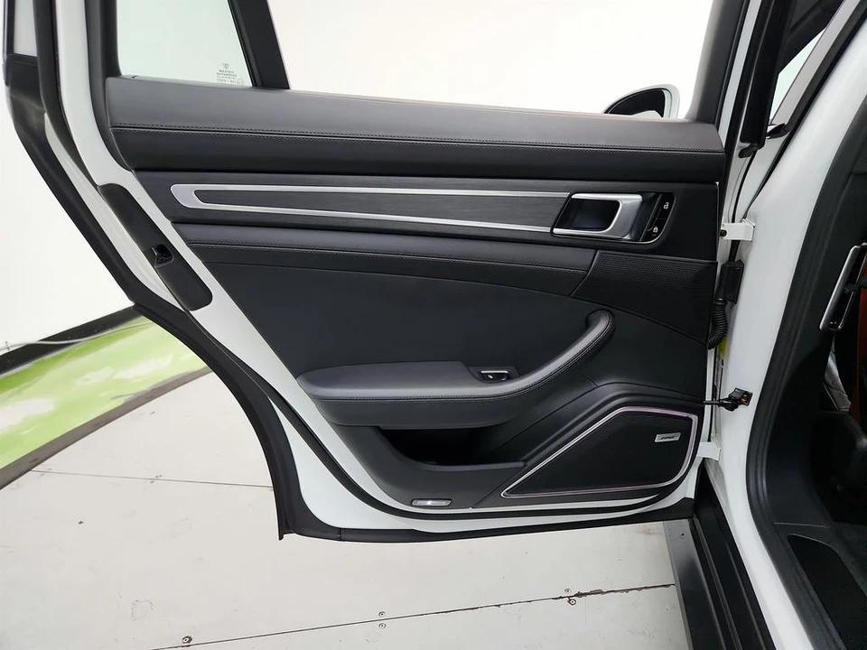 2019 Porsche 971 Panamera GTS - Image 25 of 31