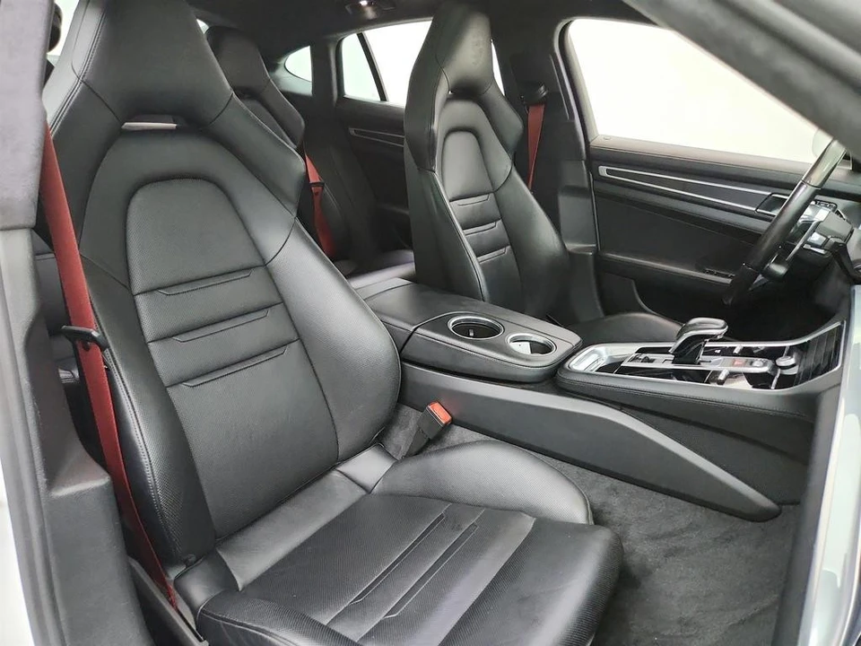 2019 Porsche 971 Panamera GTS - Image 25 of 31