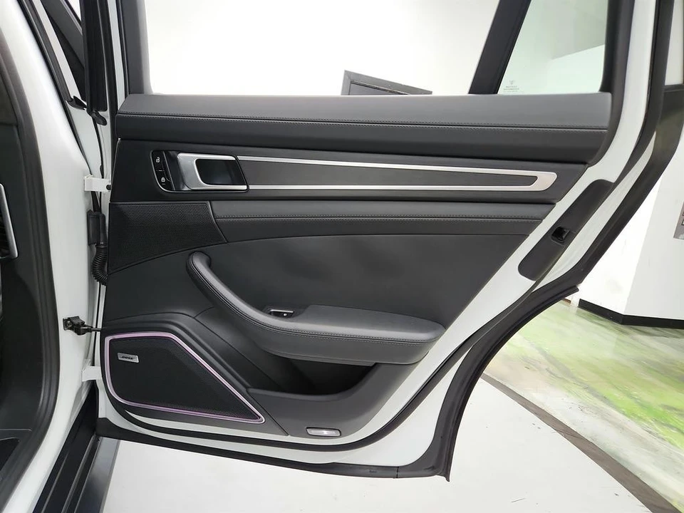 2019 Porsche 971 Panamera GTS - Image 28 of 31