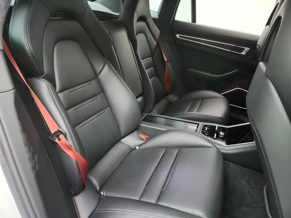 2019 Porsche 971 Panamera GTS - Image 27 of 31
