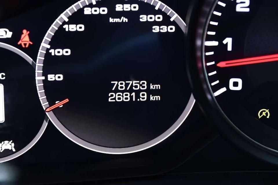 2019 Porsche 971 Panamera GTS - Image 19 of 20