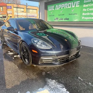 2019 Porsche Panamera 4