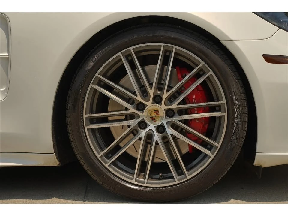 2019 Porsche 971 Panamera - Image 6 of 19
