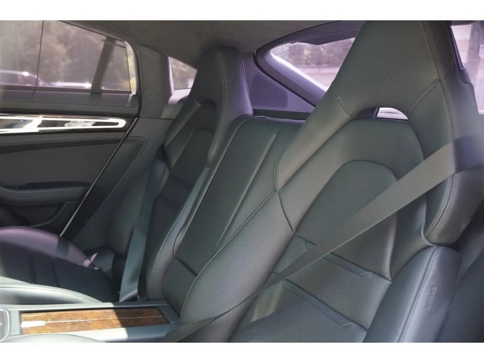 2019 Porsche 971 Panamera - Image 18 of 19