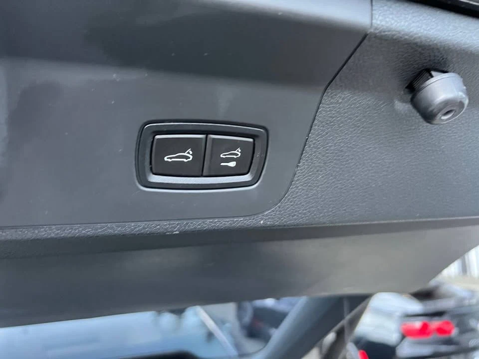 2019 Porsche 971 Panamera - Image 18 of 19