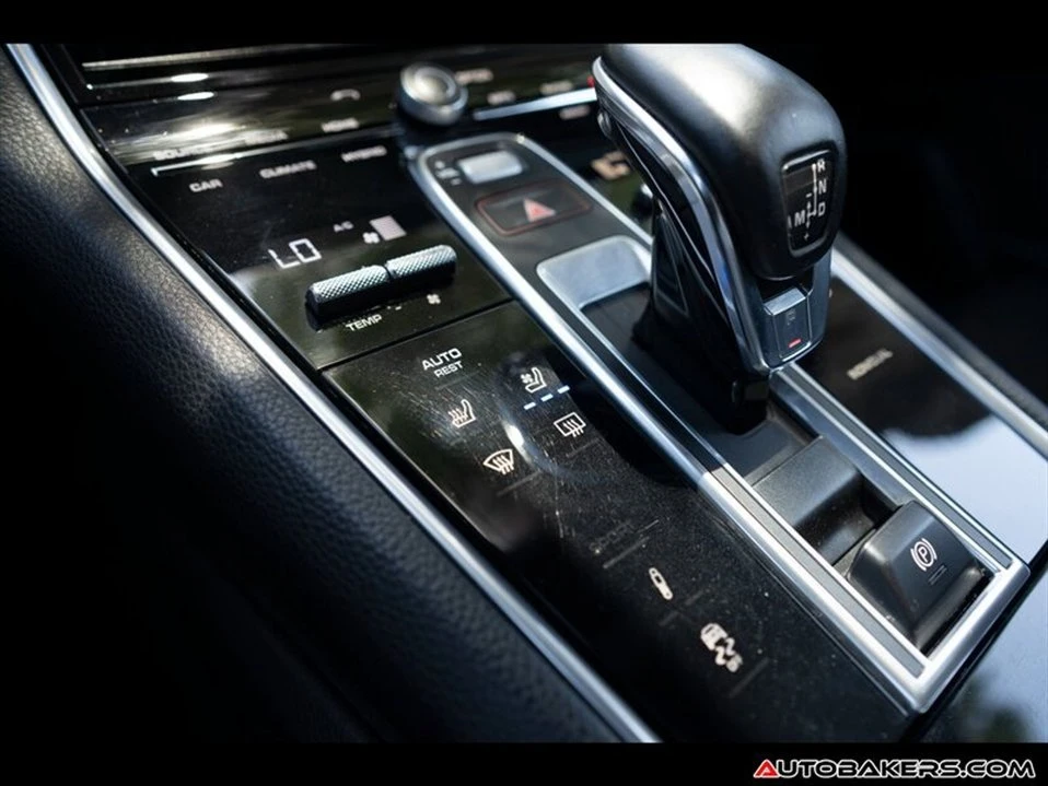 2019 Porsche 971 Panamera - Image 19 of 20
