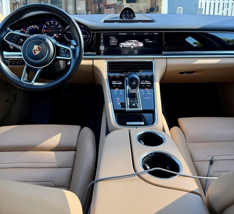 2019 Porsche 971 Panamera - Image 6 of 10