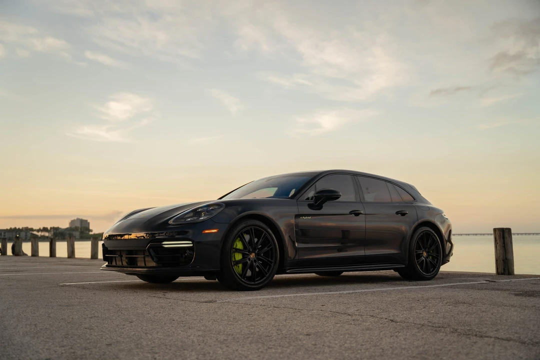2019 Porsche 971 Panamera Turbo - Image 2 of 31