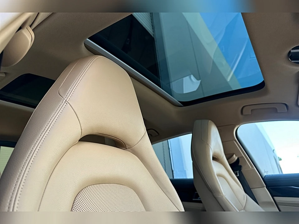2019 Porsche 971 Panamera - Image 19 of 31