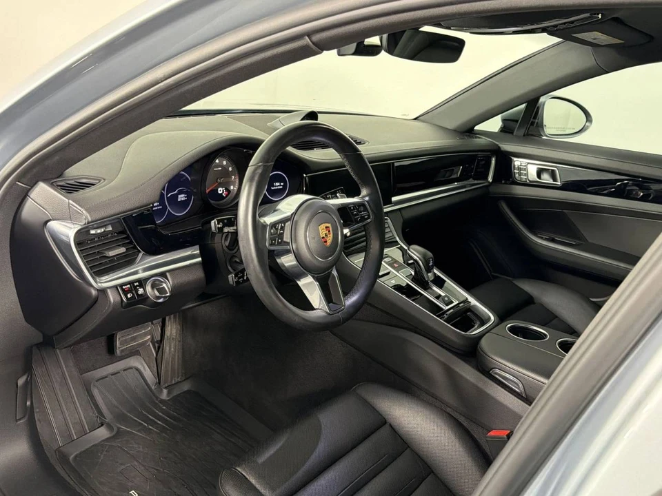2019 Porsche 971 Panamera - Image 4 of 5