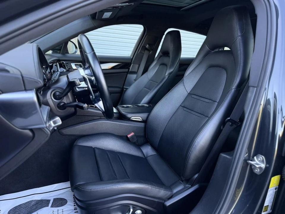 2019 Porsche 971 Panamera - Image 17 of 31