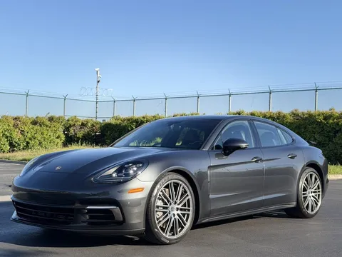 2019 Porsche Panamera