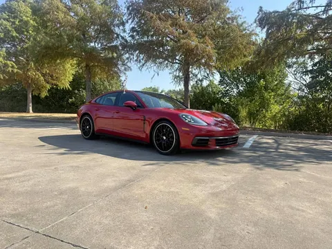 2019 Porsche Panamera 4