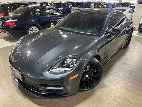 2019 Porsche Panamera 4