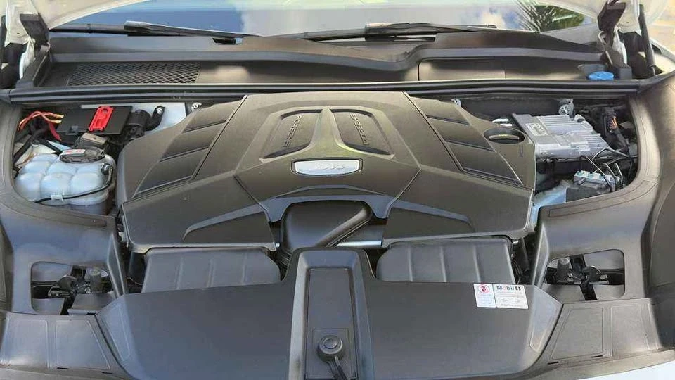 2019 Porsche 9Y0/9Y3 Cayenne - Image 6 of 10