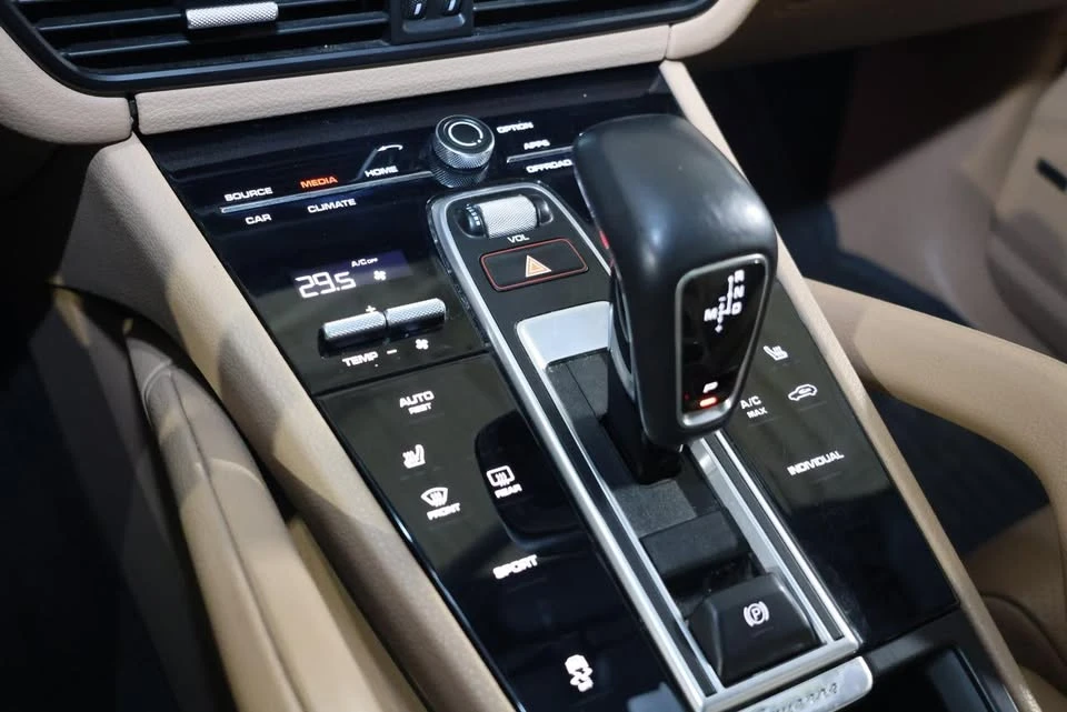 2019 Porsche 9Y0/9Y3 Cayenne - Image 12 of 19