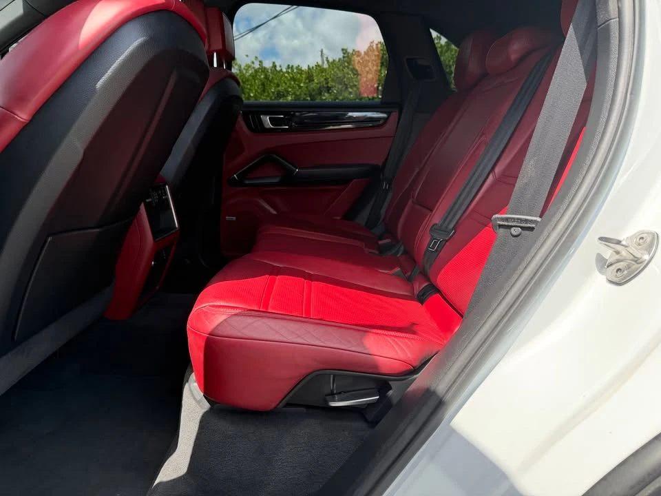 2019 Porsche 9Y0/9Y3 Cayenne - Image 16 of 18