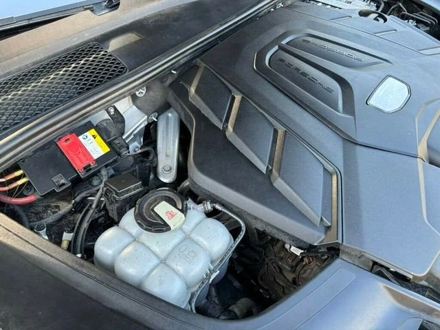 2019 Porsche 9Y0/9Y3 Cayenne S - Image 13 of 17