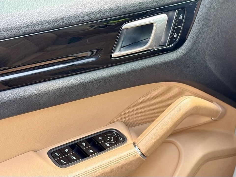 2019 Porsche 9Y0/9Y3 Cayenne - Image 19 of 20