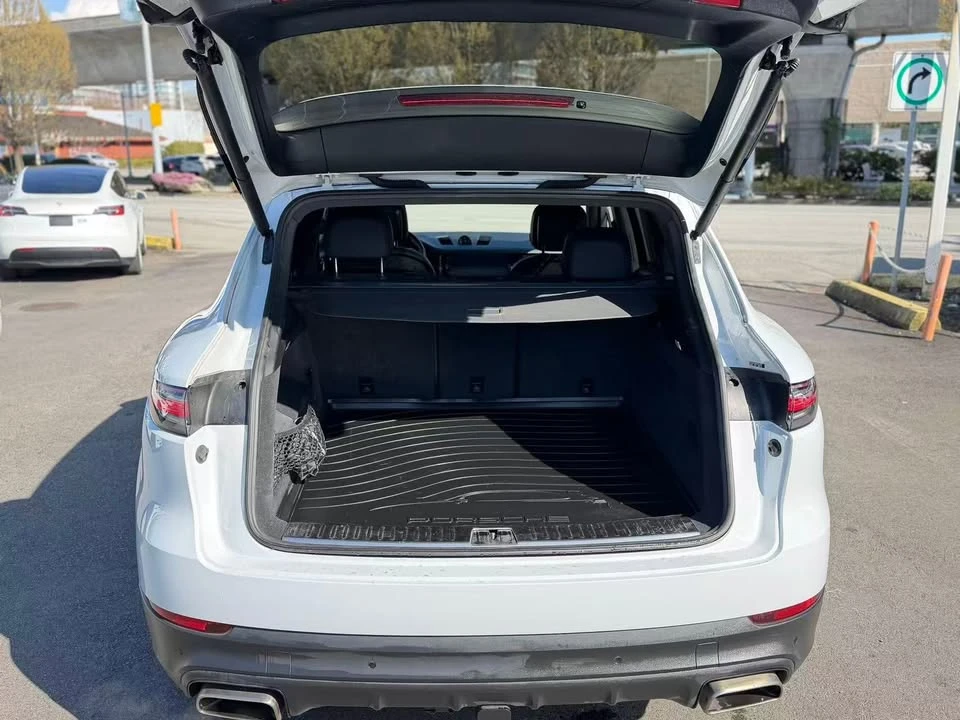 2019 Porsche 9Y0/9Y3 Cayenne - Image 10 of 11