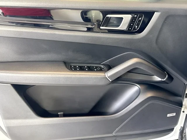 2019 Porsche 9Y0/9Y3 Cayenne - Image 11 of 20