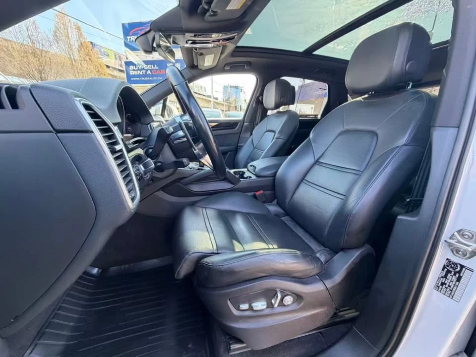2019 Porsche 9Y0/9Y3 Cayenne - Image 2 of 11