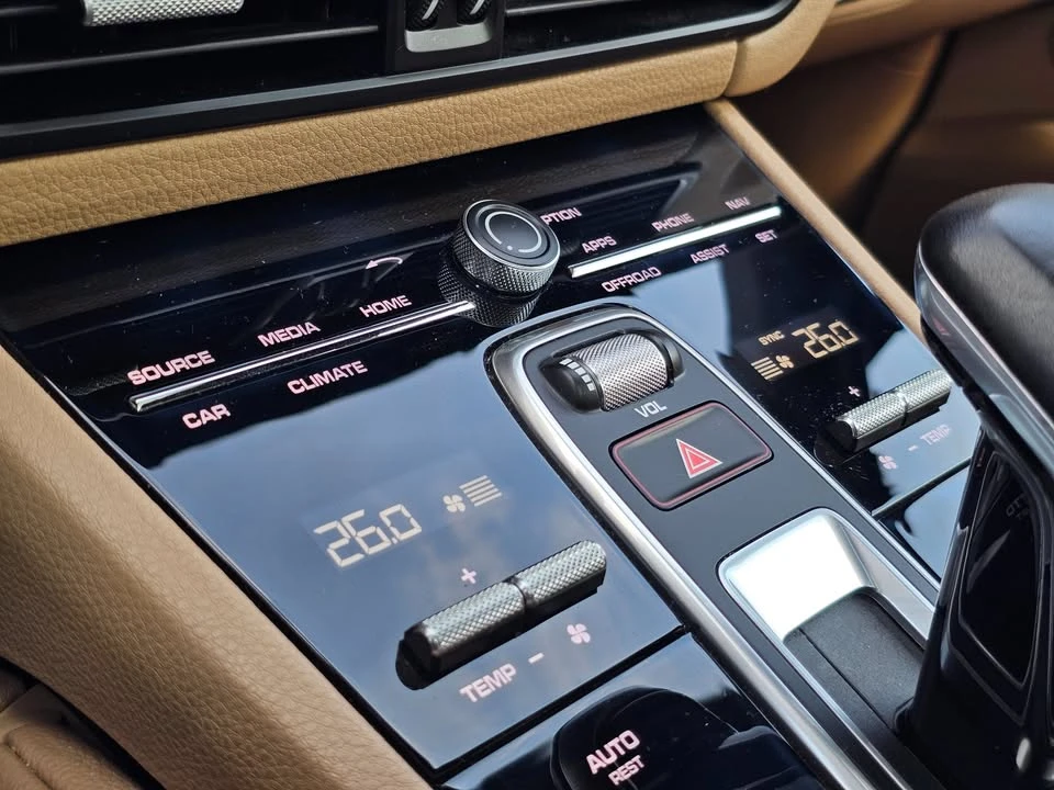 2019 Porsche 9Y0/9Y3 Cayenne - Image 12 of 19