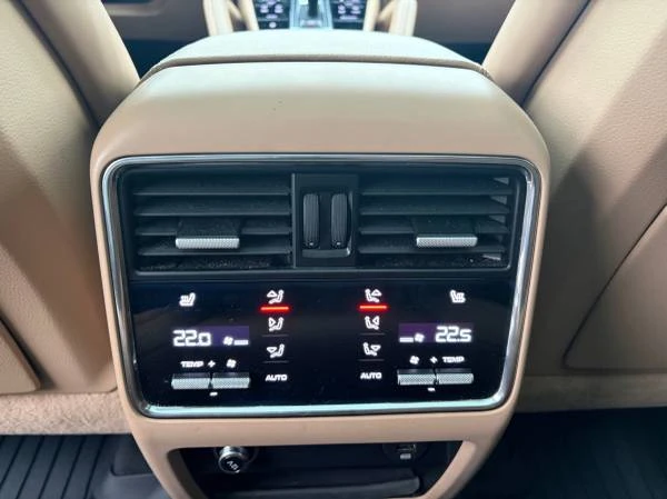 2019 Porsche 9Y0/9Y3 Cayenne - Image 16 of 17