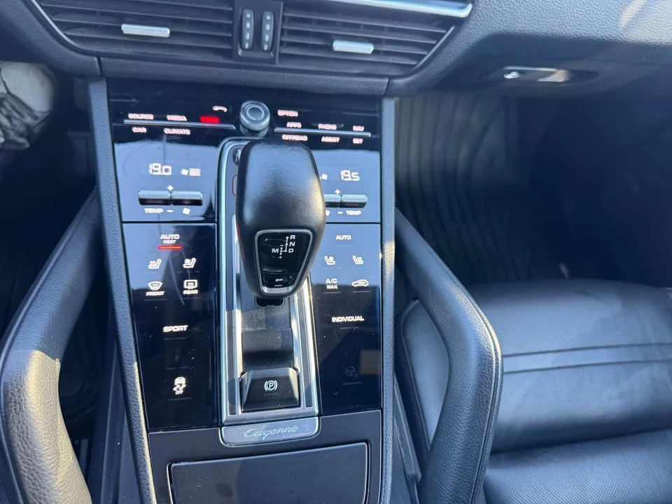 2019 Porsche 9Y0/9Y3 Cayenne - Image 15 of 19
