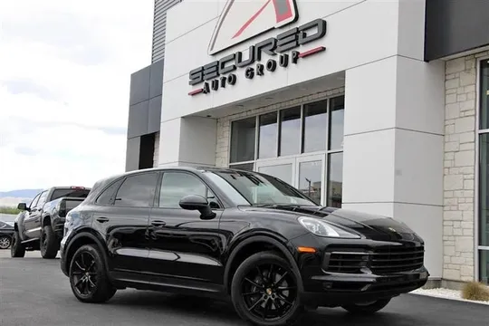 2019 Porsche Cayenne Premium