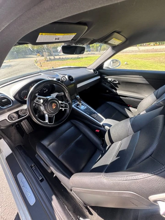2019 Porsche 718 Cayman - Image 8 of 11