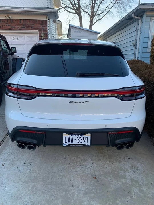 2019 Porsche Macan - Image 2 of 3