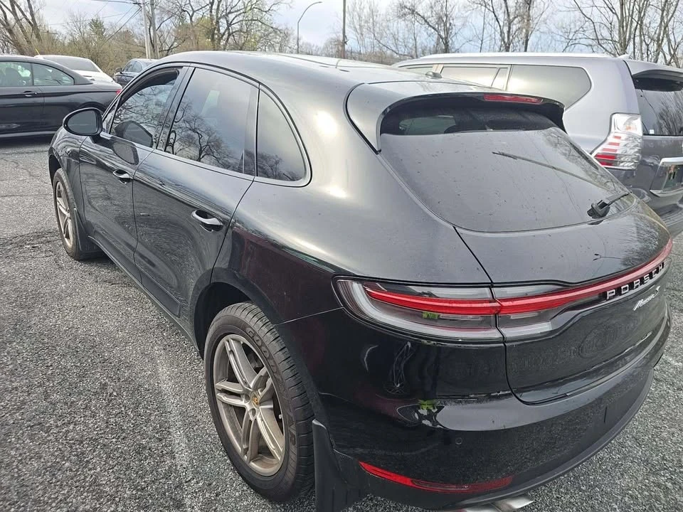 2019 Porsche Macan - Image 11 of 12