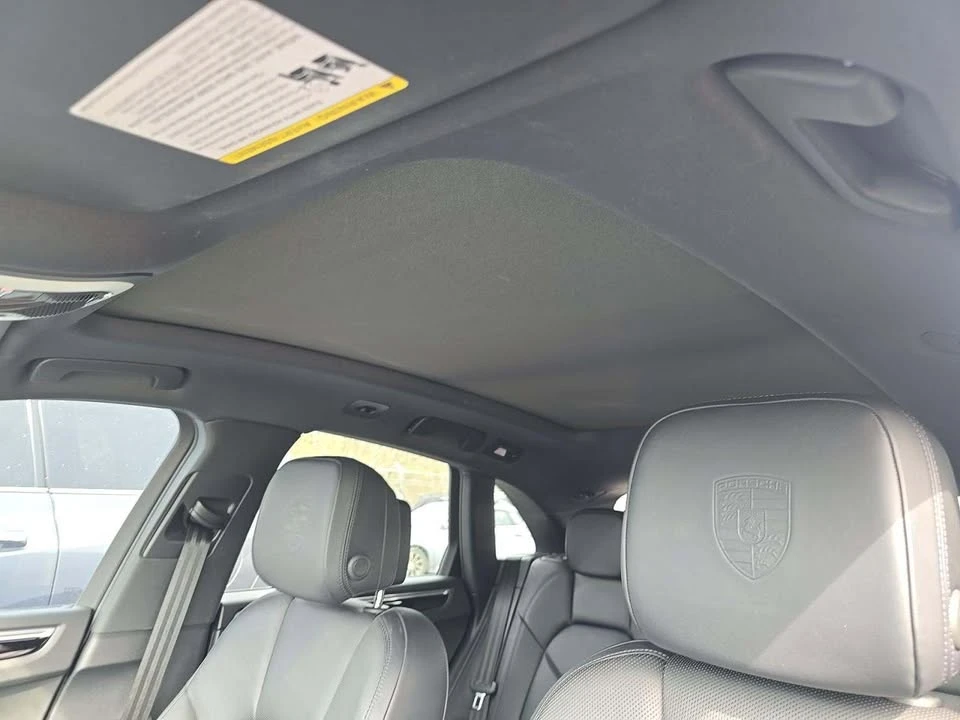 2019 Porsche Macan - Image 7 of 12