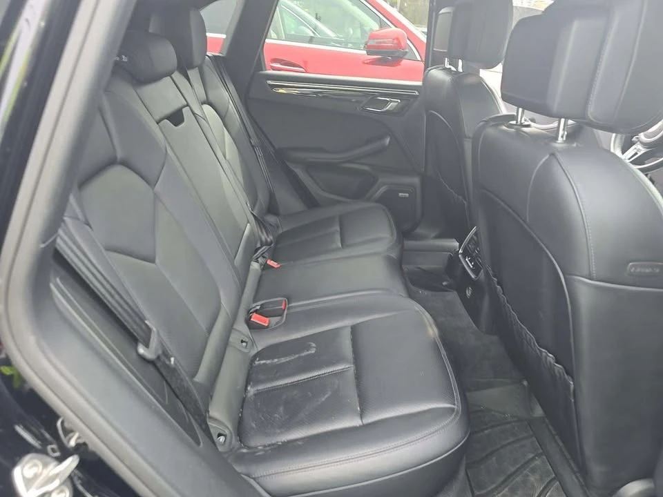 2019 Porsche Macan - Image 9 of 12