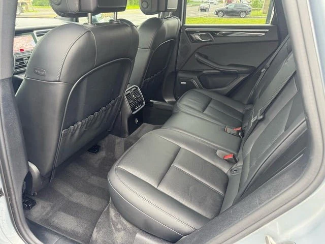 2019 Porsche Macan - Image 13 of 19