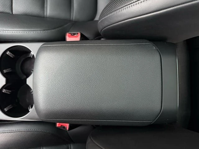 2019 Porsche Macan - Image 12 of 19