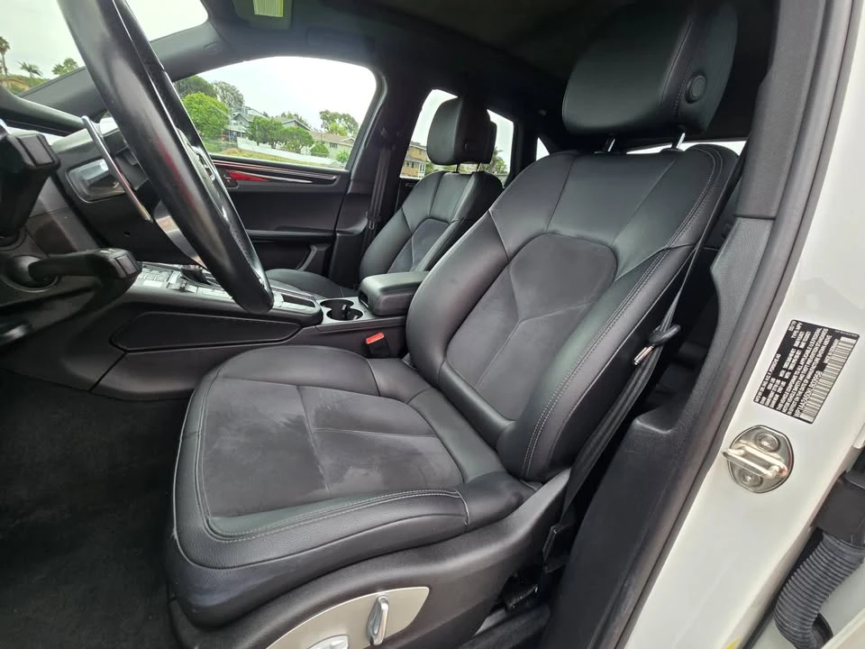 2019 Porsche Macan - Image 12 of 20
