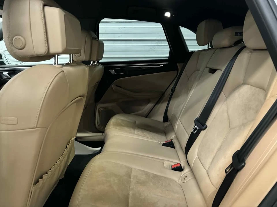 2019 Porsche Macan - Image 13 of 18
