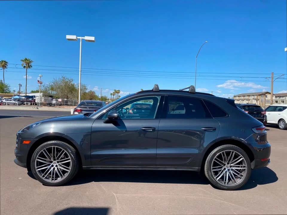 2019 Porsche Macan - Image 2 of 19