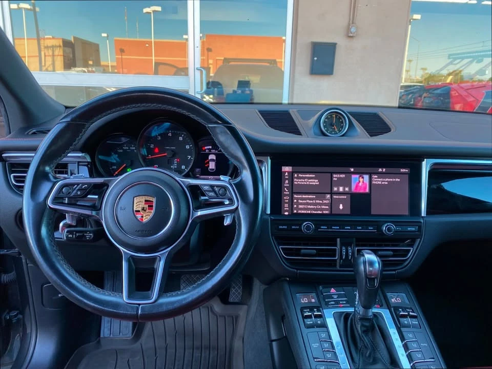 2019 Porsche Macan - Image 14 of 19