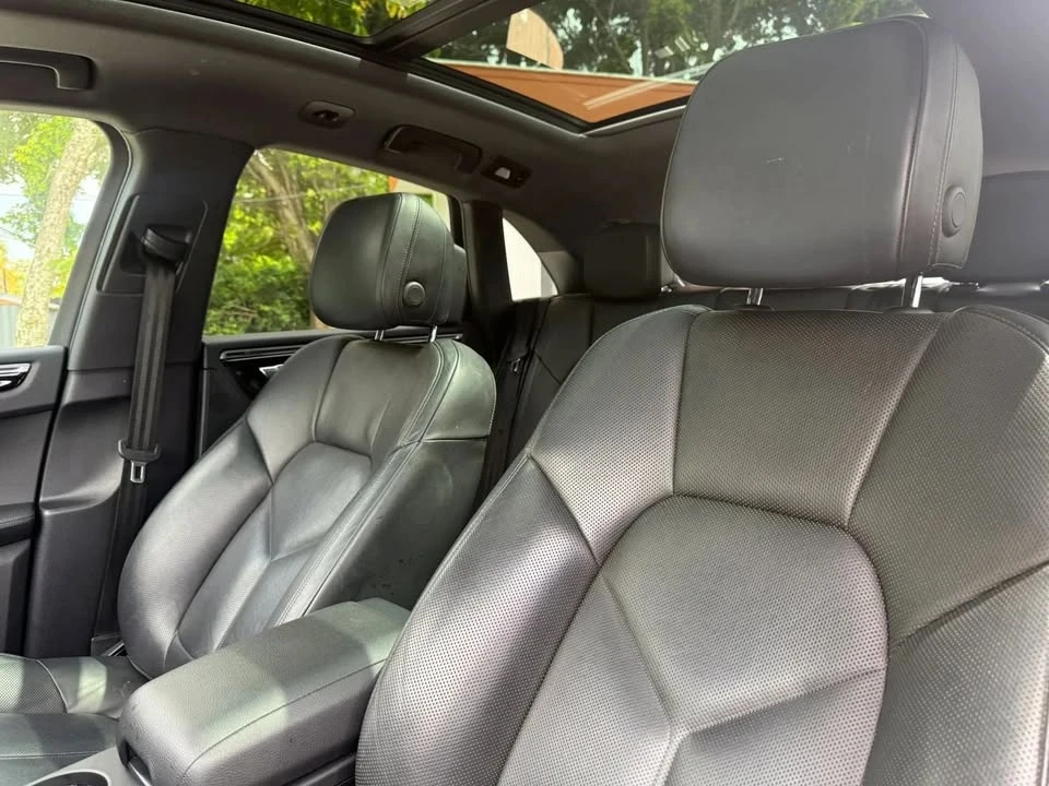 2019 Porsche Macan - Image 13 of 20