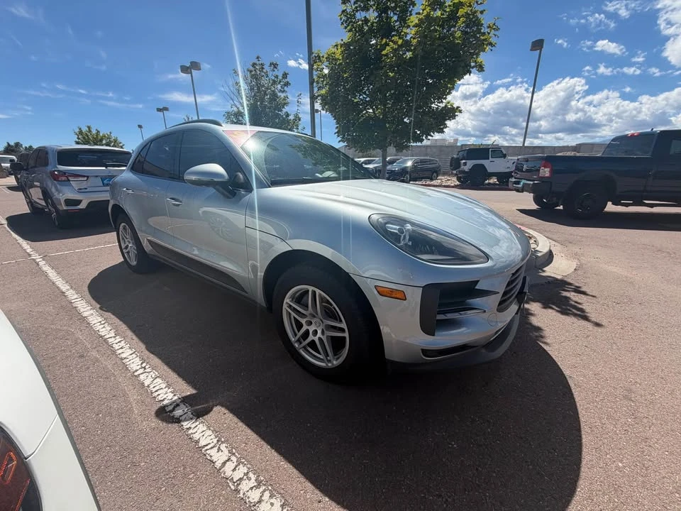 2019 Porsche Macan - Image 2 of 11