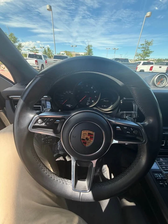 2019 Porsche Macan - Image 7 of 11