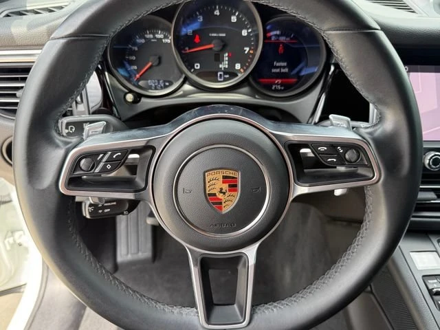 2019 Porsche Macan - Image 14 of 21