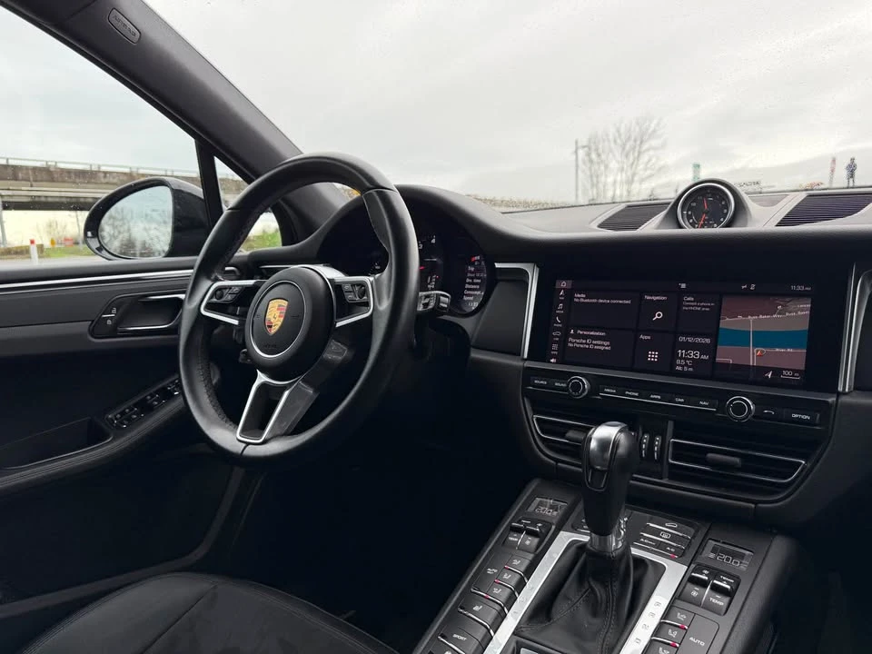 2019 Porsche Macan - Image 10 of 19