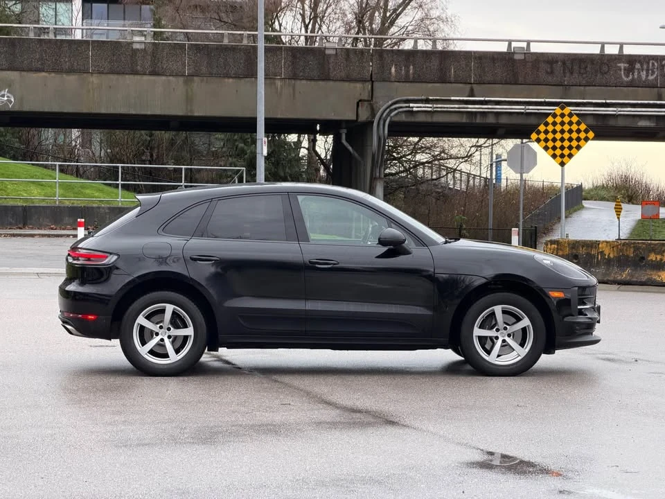 2019 Porsche Macan - Image 2 of 19